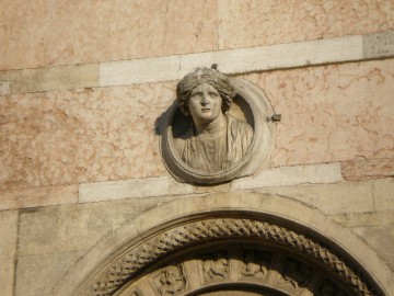 Particolare del Duomo di Ferrara